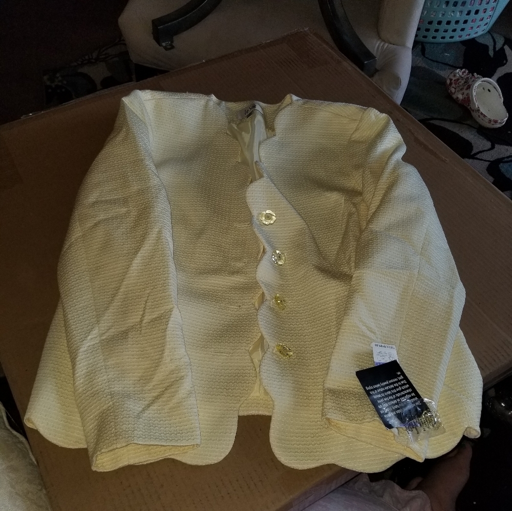 Pastel yellow skirt suit